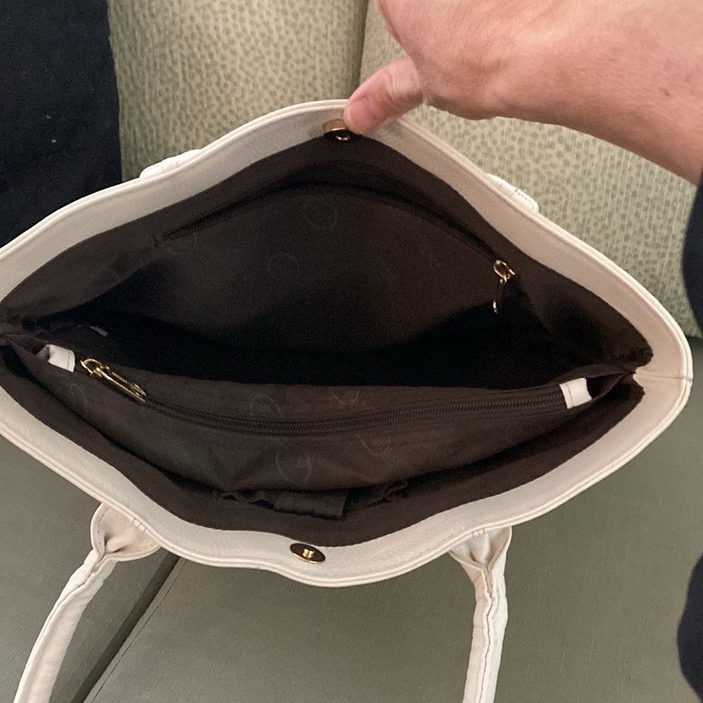 Ameri Leather Shoulder Bag - image 3